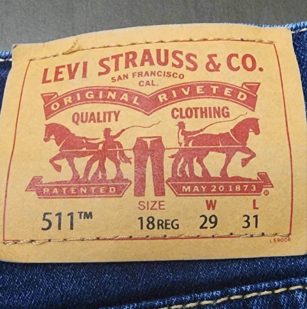 Boy's Levi's 511 Jeans Size 18 Regular - Picture 7 of 7
